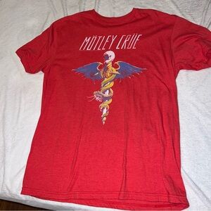 Motley Crue t shirt size large